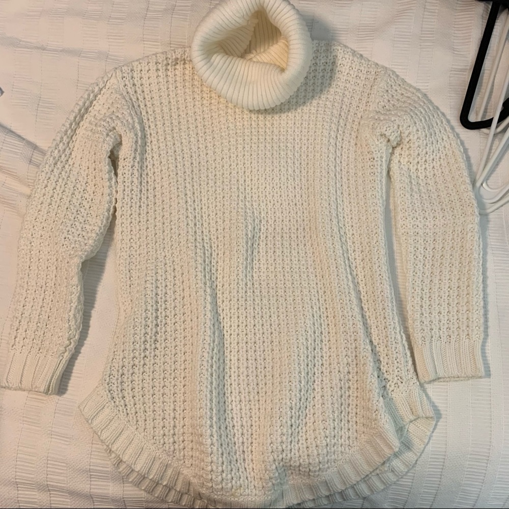 Chunky knit turtleneck tunic